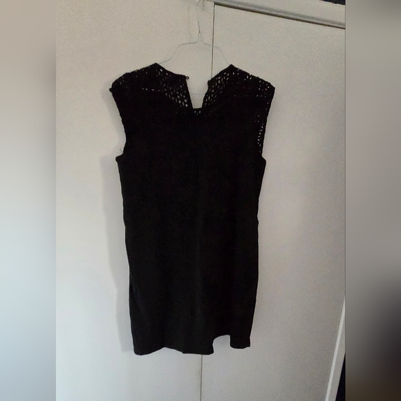 Short comfortable dress - Picture 1 of 10